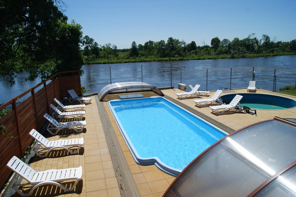 Dom Wczasowy Nadrzecze Brok Exterior foto