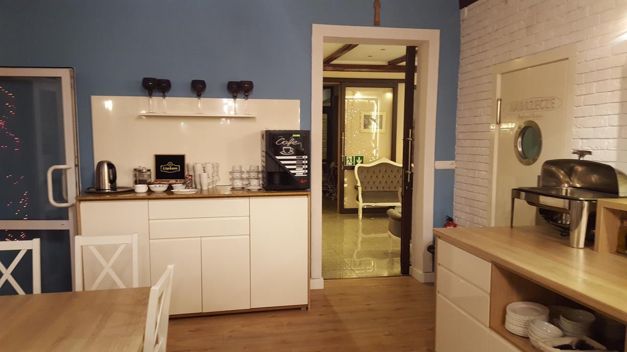 Dom Wczasowy Nadrzecze Brok Exterior foto