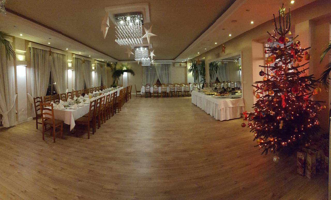 Dom Wczasowy Nadrzecze Brok Exterior foto